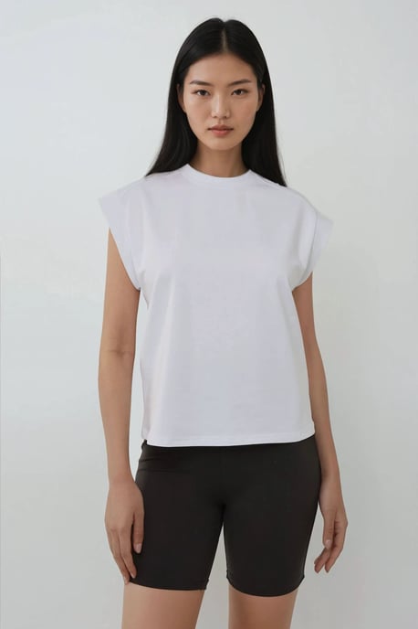 Regulär geschnittenes Rundhals-T-Shirt - Image 1