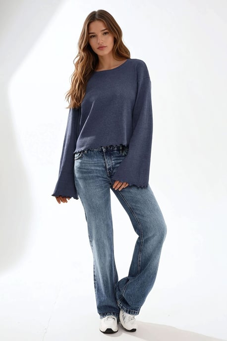 Oversized T-Shirt mit gerafftem Saum und langen Ärmeln - Image 3