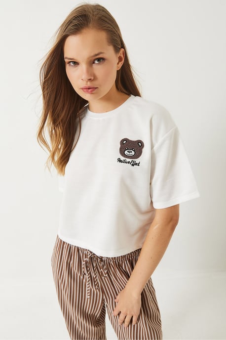 Besticktes Cropped T-Shirt mit Rundhalsausschnitt - Image 2