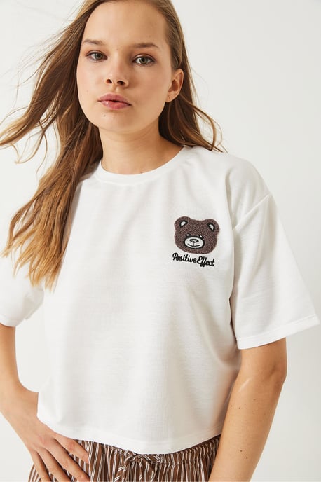 Besticktes Cropped T-Shirt mit Rundhalsausschnitt - Image 5