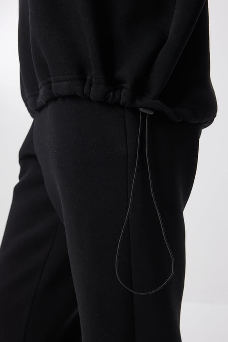 Hoodie und Jogginghose Zwei-Teile-Set - Image 4