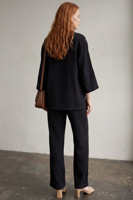 Musselin Stoff Zwei-Teiliges Set mit Shirt und Hose - Image 3