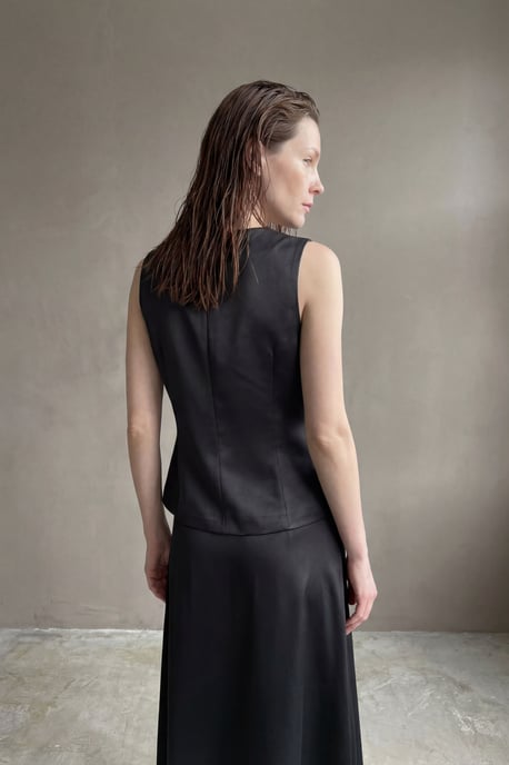 V-Ausschnitt Weste und Maxi-Rock Satin Zweiteiliges Set - Image 3