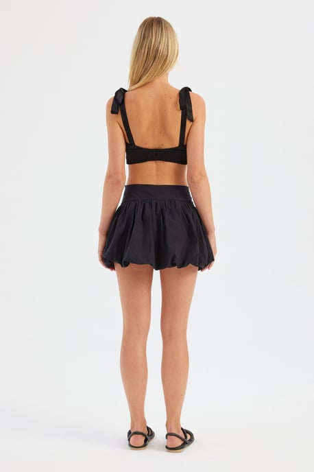 Herzchen-Hals Crop Top mit Bindeband-Detail - Image 4