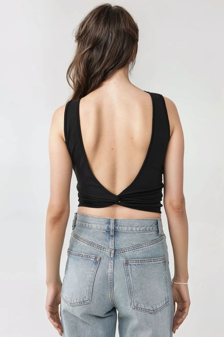 Schlankes Bootsausschnitt-Crop-Top mit Rückendetail - Image 5