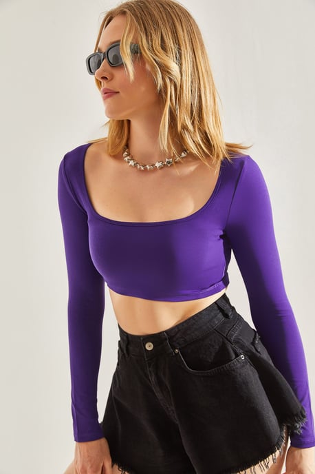 Basic Cropped Top - Image 1