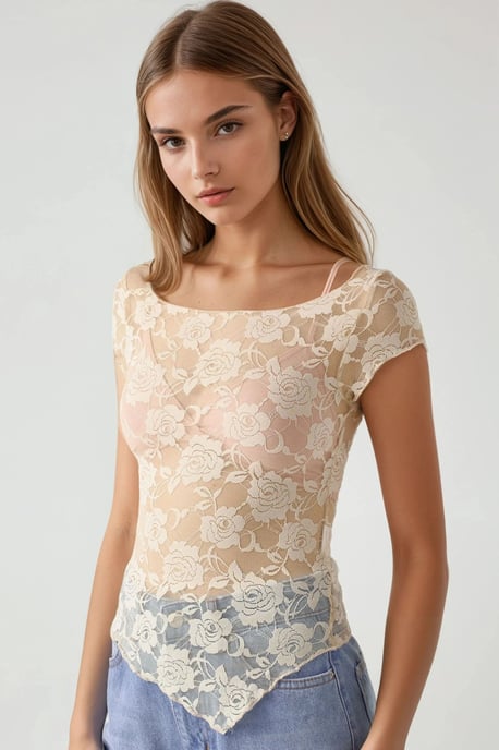 Florales Spitzen-Crop-Top Pika-Kollektion - Image 1