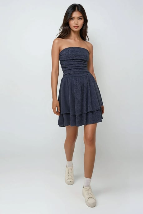Trägerloses strukturiertes Rüschenshortkleid - Image 6