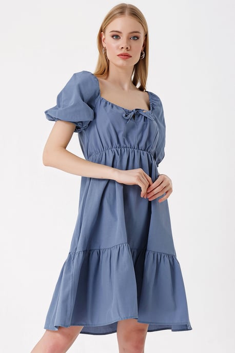 Mini Kleid in A-Linie mit quadratischem Ausschnitt und Schleife - Image 1