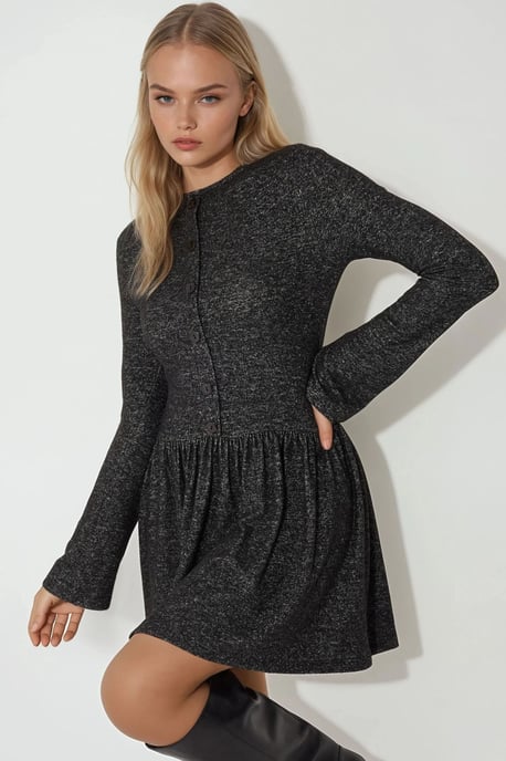 Kreuzkragen Langarm Skater Mini Kleid mit Knopfdetails - Image 1