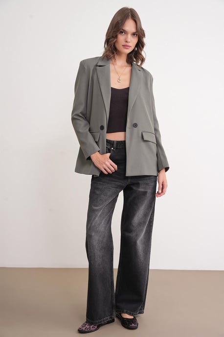 Langärmliger, knöpfliger Blazer - Image 3