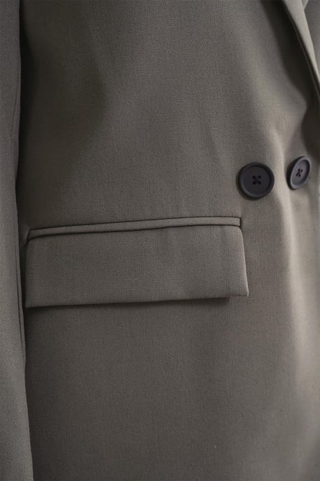 Langärmliger, knöpfliger Blazer - Image 6
