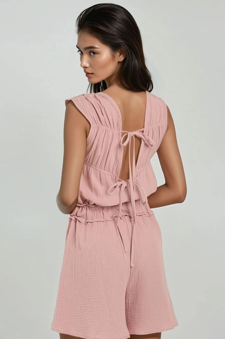 Texturiertes Kurzbein-Jumpsuit mit Rundhalsausschnitt - Image 4