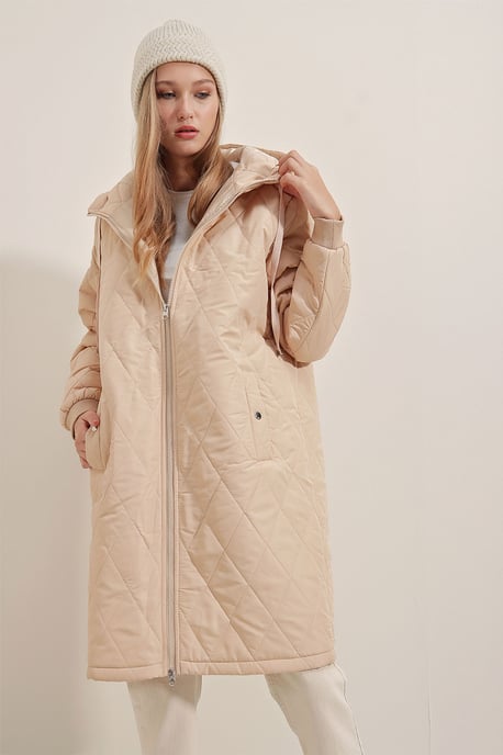Hooded Oversized Lange Puffer-Daunenjacke - Image 2
