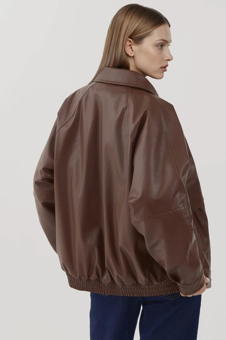 Übergroße Kunstlederjacke mit Taschen - Image 4