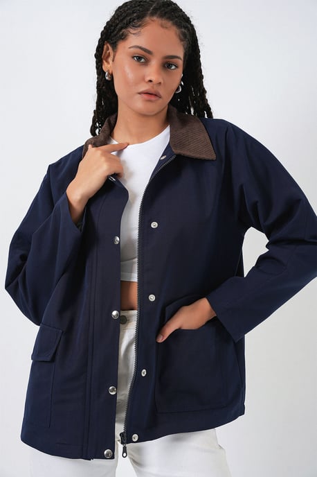 Gabardinejacke mit Knopfverschluss und Taschen - Image 1
