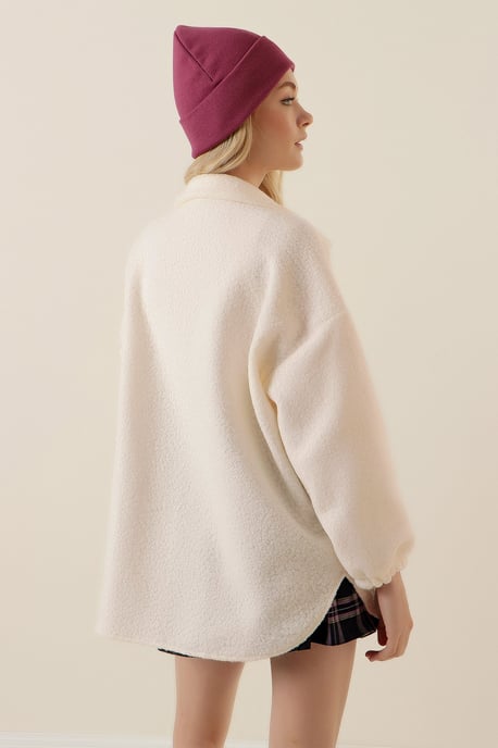 Texturierte Gabardine-Knopfjacke - Image 4