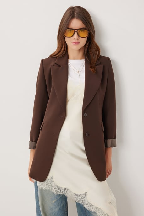 Gepolsterte Gabardinejacke mit Knopfverschluss - Image 2