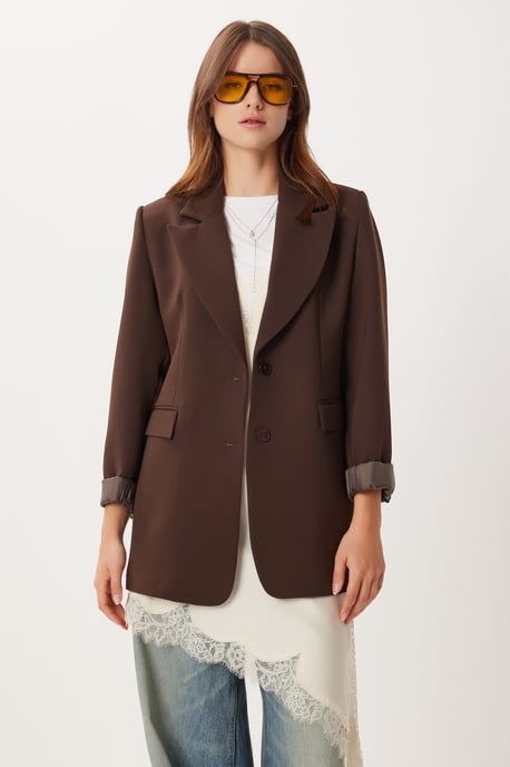 Gepolsterte Gabardinejacke mit Knopfverschluss - Image 3