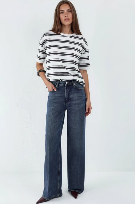 Weite Denim-Jeans mit rohem Abschluss - Image 4