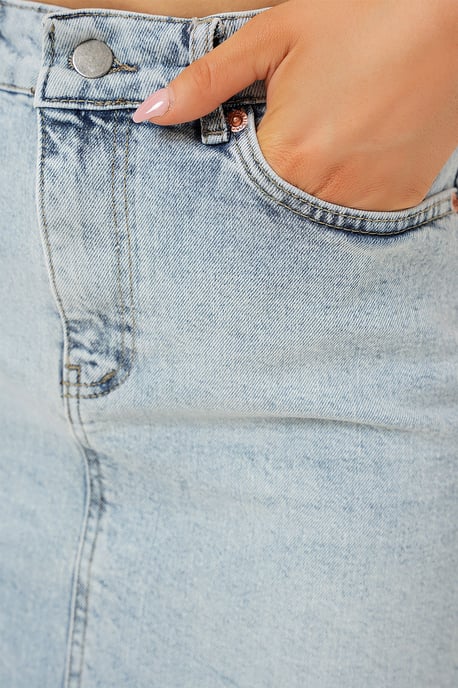 Slim Fit Mini-Denimrock mit Knöpfen - Image 6