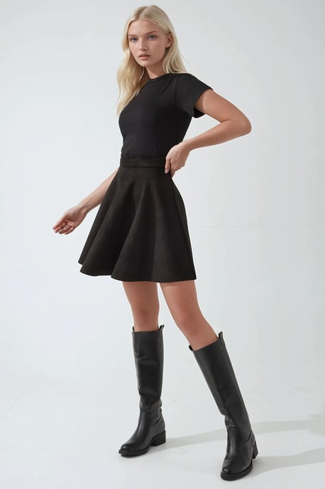 Eleganter Hoher Taillierter Wildleder Minirock - Image 4