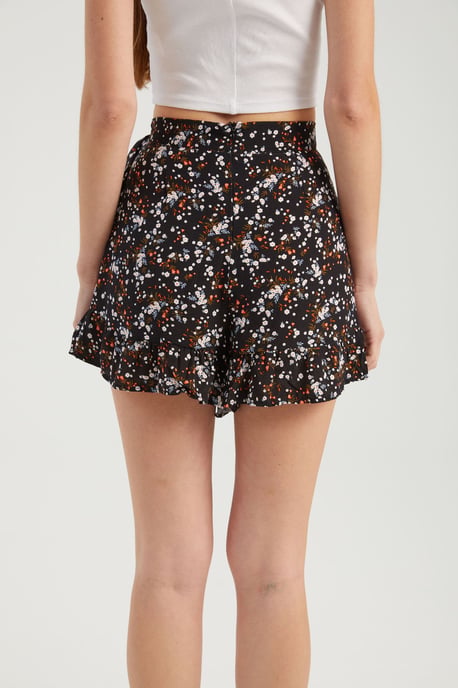 Florale Hochbundshorts mit einem Gürtel Detail - Image 5