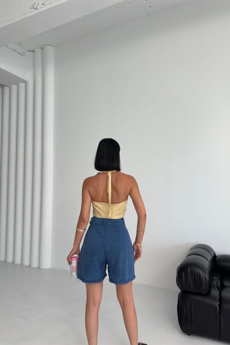 Hochtaillierte Denim-Shorts mit weitem Bein - Image 2
