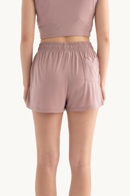 Mittelhohe Basic Shorts mit Kordelzug - Image 4