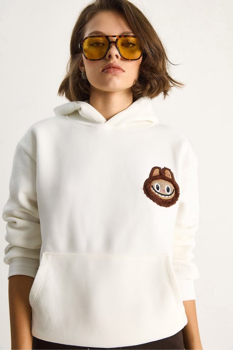 Kapuzenbestickter Sweatshirt - Image 6