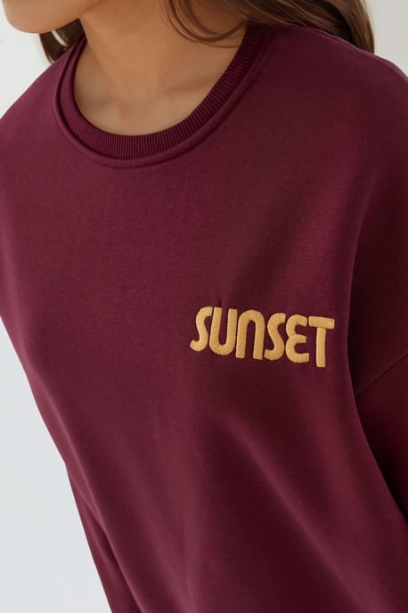 Bestickter Rundhals-Pullover mit erhobenem Design - Image 6