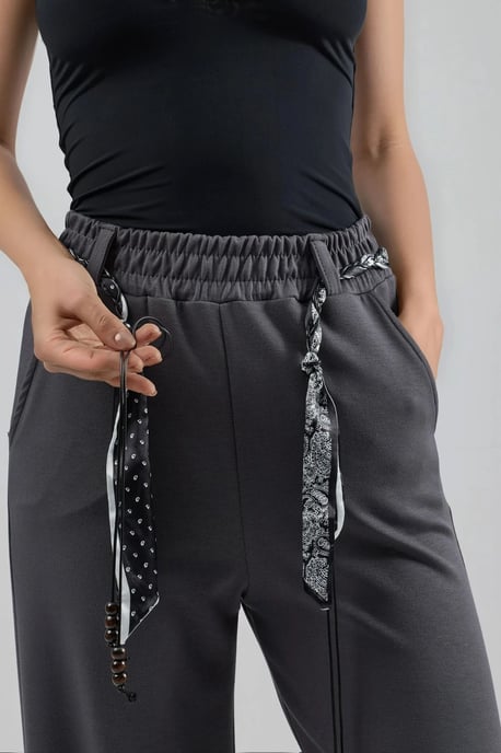 Modal Touch Gürtelhose mit hohem Bund und geradem Bein aus Strick - Image 5