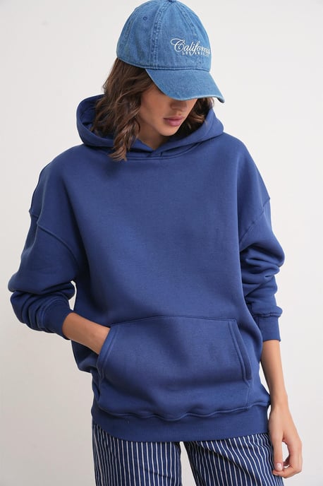 Oversized Kapuzenpullover mit Tasche - Image 3