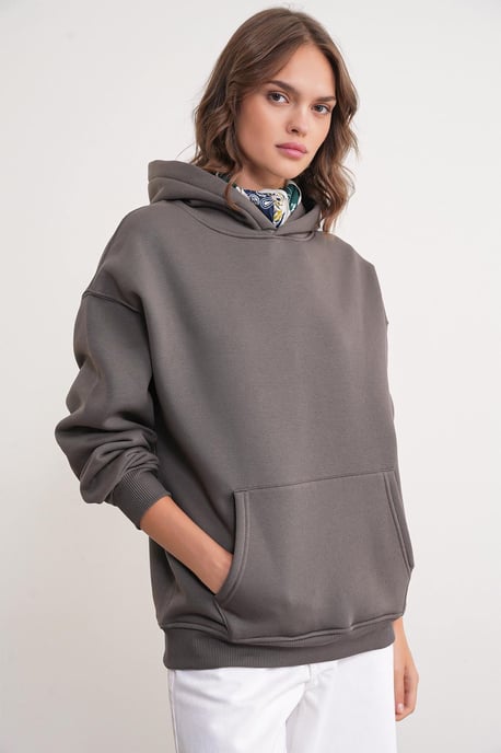 Übergroßer Kapuzenpullover mit Tasche - Image 4