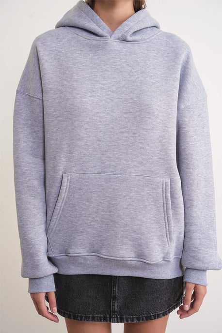 Übergroßer Kapuzenpullover mit Tasche - Image 5