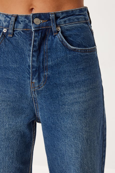 Hochtaillierte gerade Jeans - Image 4