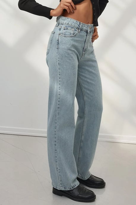 Gerade geschnittene Denim-Jeans - Image 1