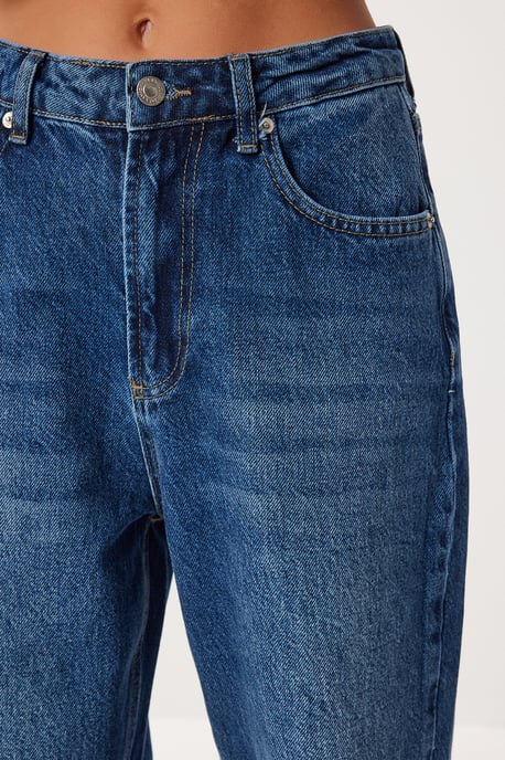 Hoch geschnittene gerade Jeans - Image 4