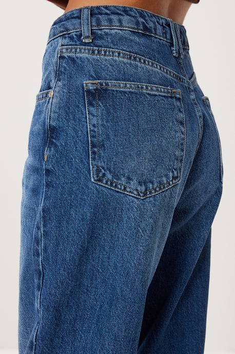 Hoch geschnittene gerade Jeans - Image 5