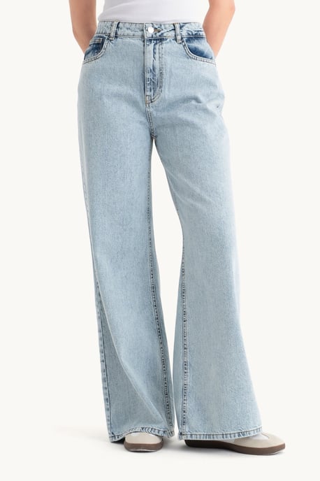 Hochtaillierte Superweite Jeans - Image 1