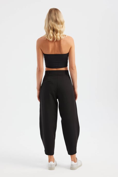 Hochtaillierte Karottenhose - Image 4