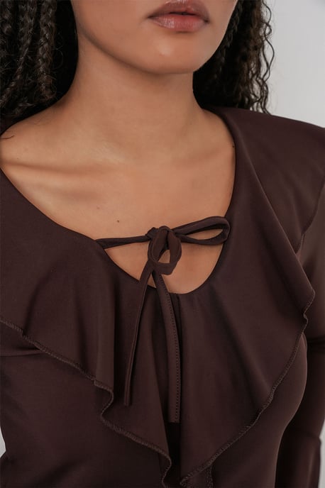 Rüschenshirt mit V-Ausschnitt und kurzem Schnitt - Image 6