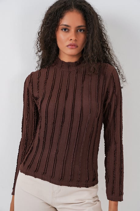 Texturierte Slim Fit Halbkragenbluse - Image 4
