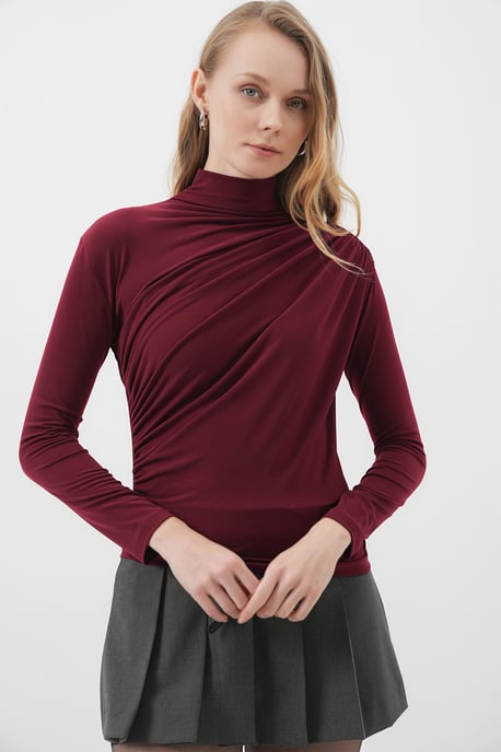 Taillierte Rollkragenbluse mit Drapierung - Image 4