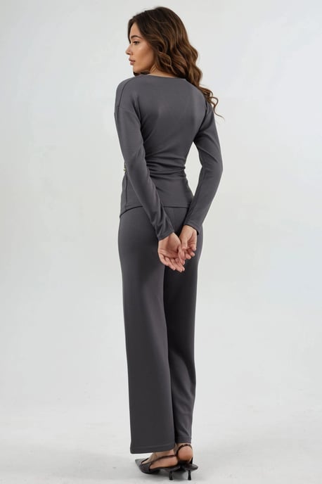Bluse und Hose Set mit Accessoire-Details - Image 3