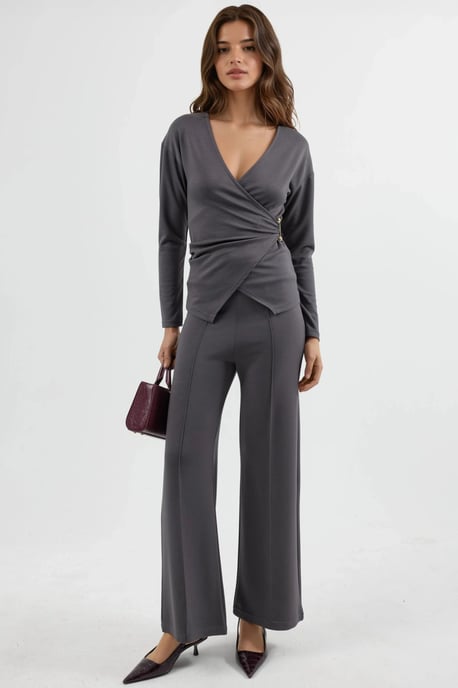 Bluse und Hose Set mit Accessoire-Details - Image 6