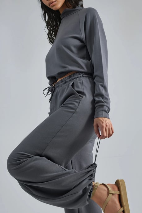 Modal Touch Halbkragenbluse & Elastische Taillenhose - Image 5