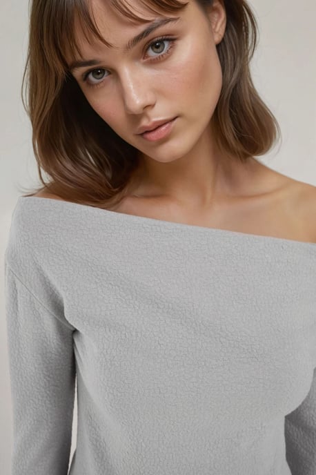 Gestreiftes Off-Shoulder Langarm-Rippstrickoberteil - Image 5