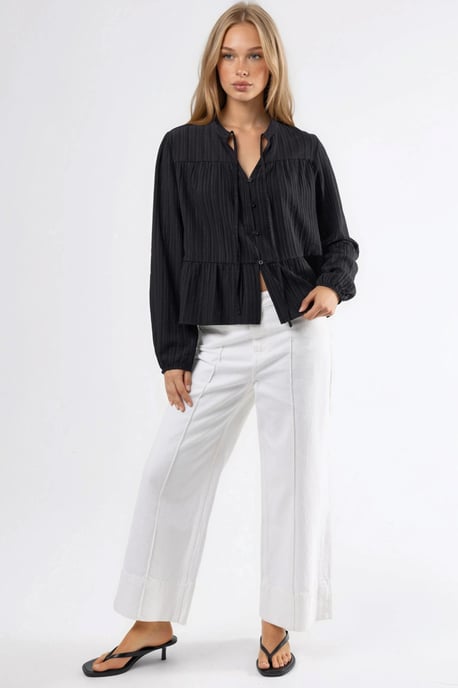 Langärmlige Bluse mit Tippetkragen - Image 6