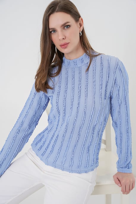 Strukturierte Slim-Fit Halbhochkragenbluse - Image 3